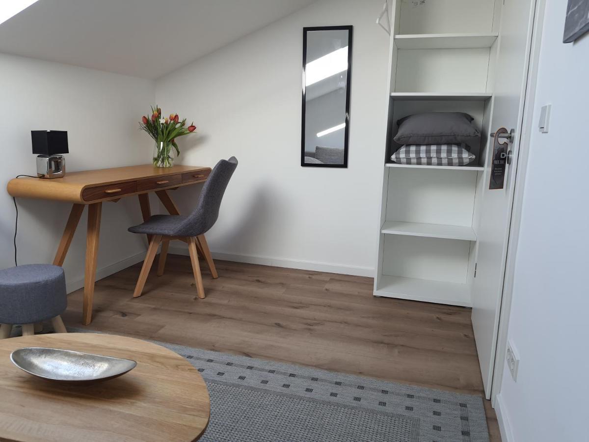 Charmante Ferienwohnung 100 Qm โกรส-อุมชตัดท์ ภายนอก รูปภาพ